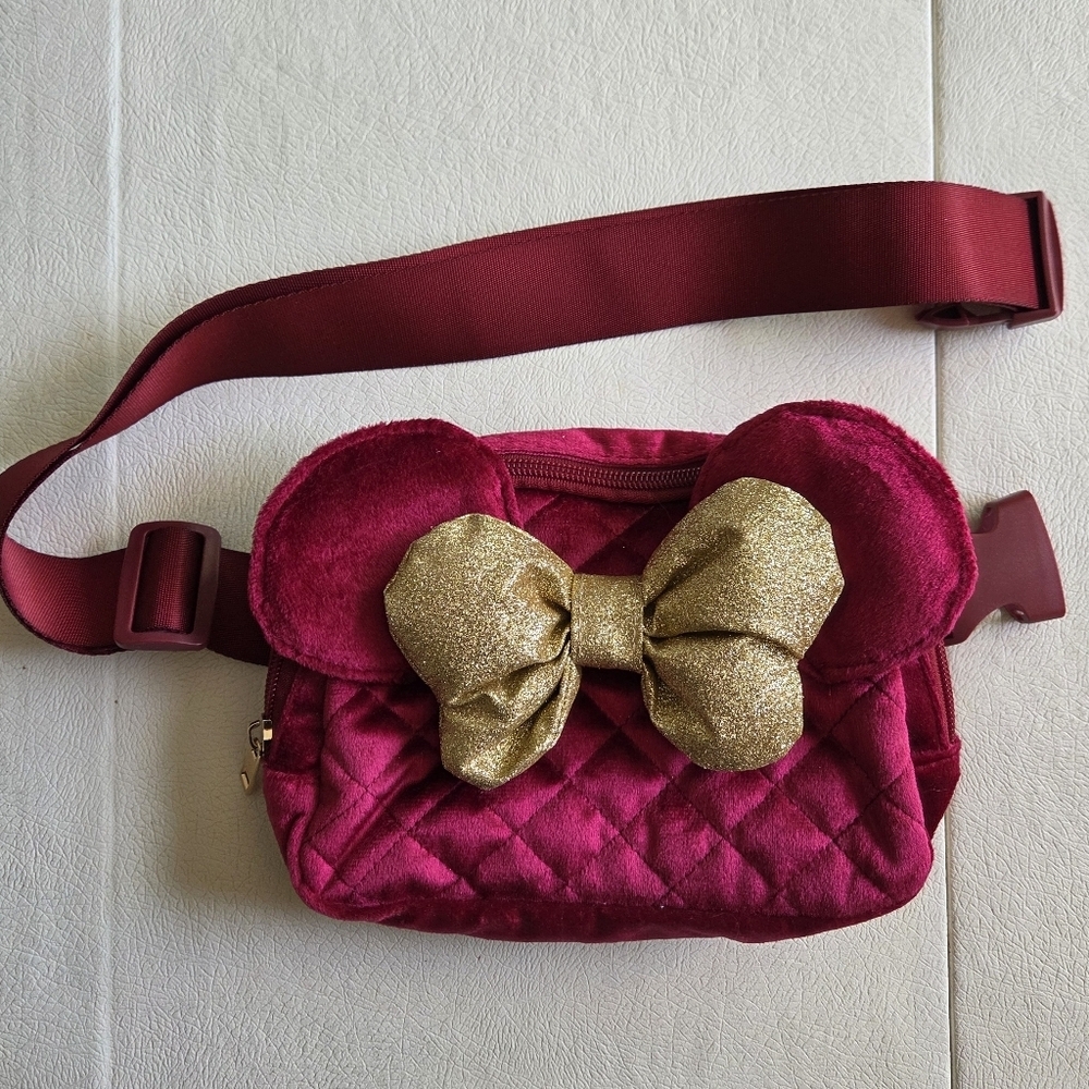 Disney Minnie Mouse Quilted Bow Detailed Velvet Waist Pack. - Picture 1 of 7